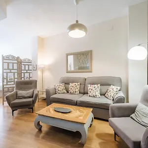apartamentos-rg-suites-sierpes-54.es-andalucia.com/